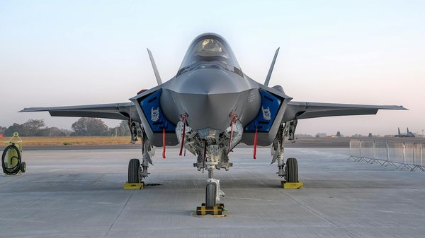 Discovering the latest innovations in ethical fashion trends for eco-conscious shoppers in the uk